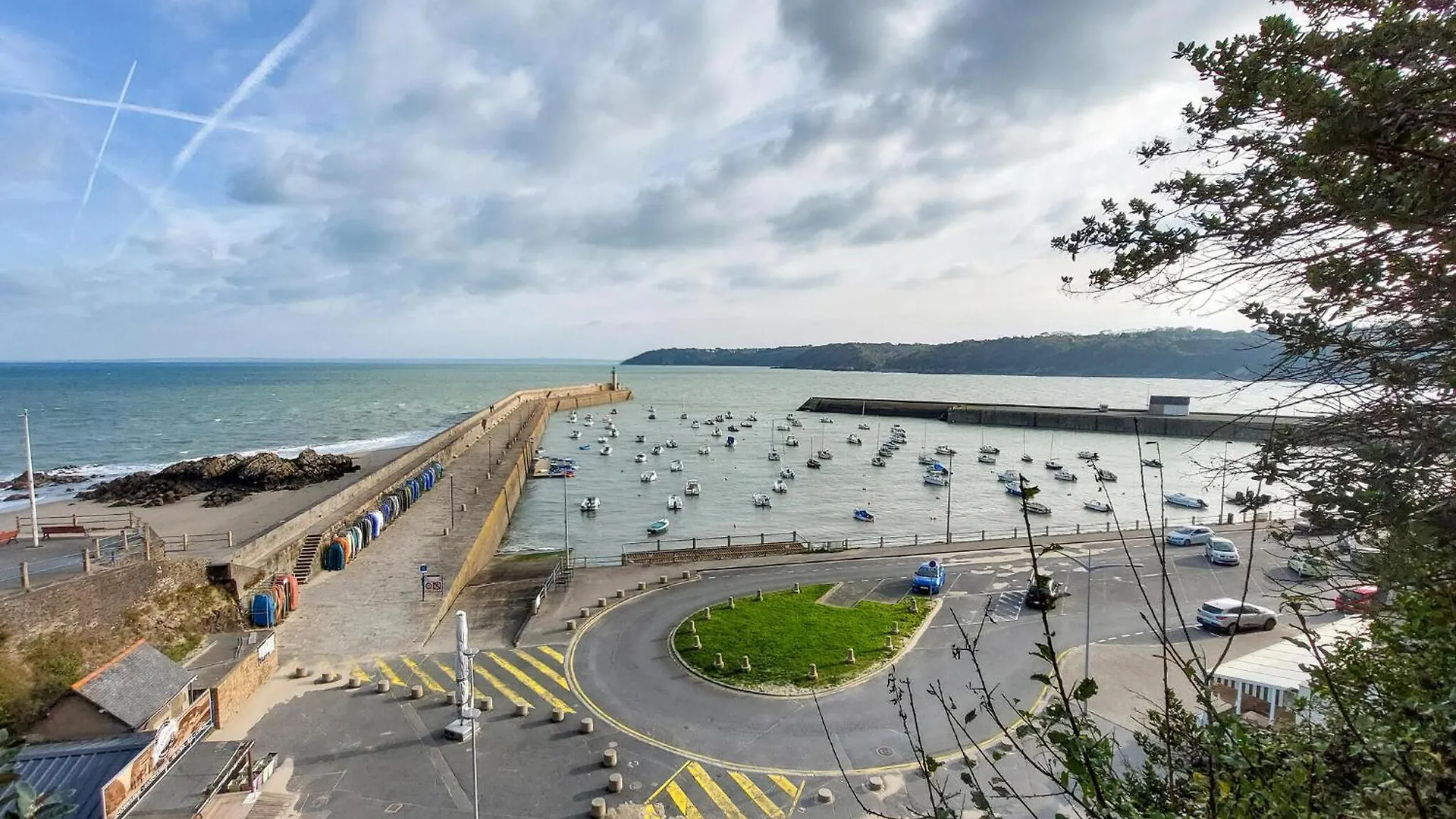 Amazing Home In Binic-Etables-Sur-Mer 펜션
